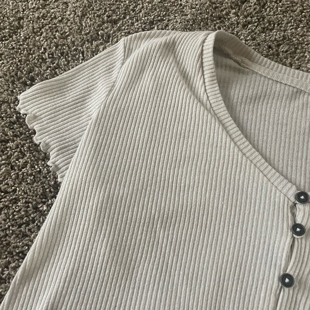 L Cream Ribbed Tee - Picture 4 of 4
